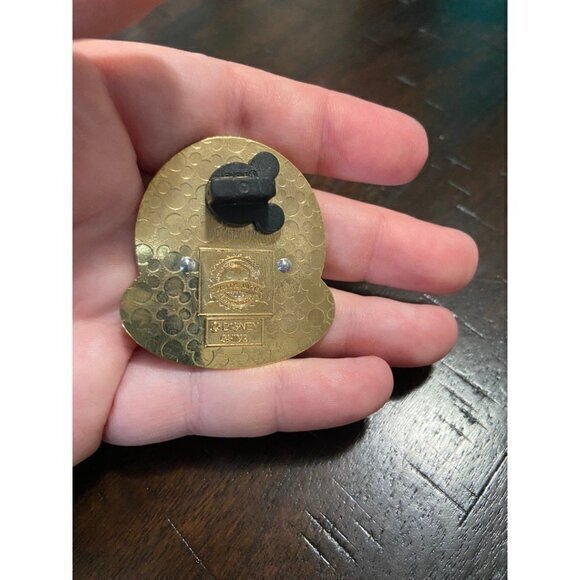 Disney Hawaii Aulani Orange Pin‎ - Picture 3 of 4